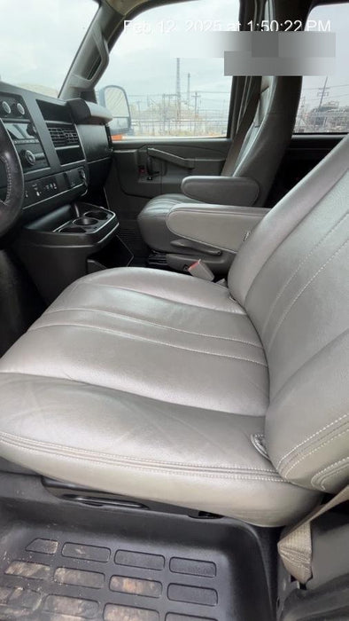 2023 CHEVROLET Express Van - Rental