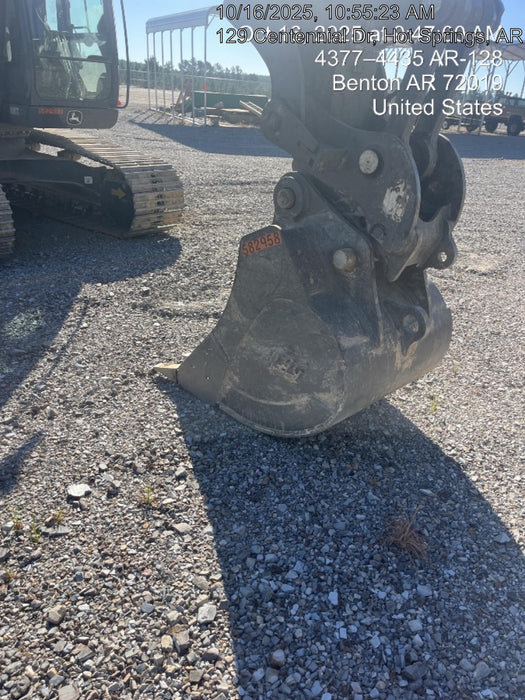 2025 JOHN DEERE 36" Bucket, Excavator 37,000 - 42,000 John Deere