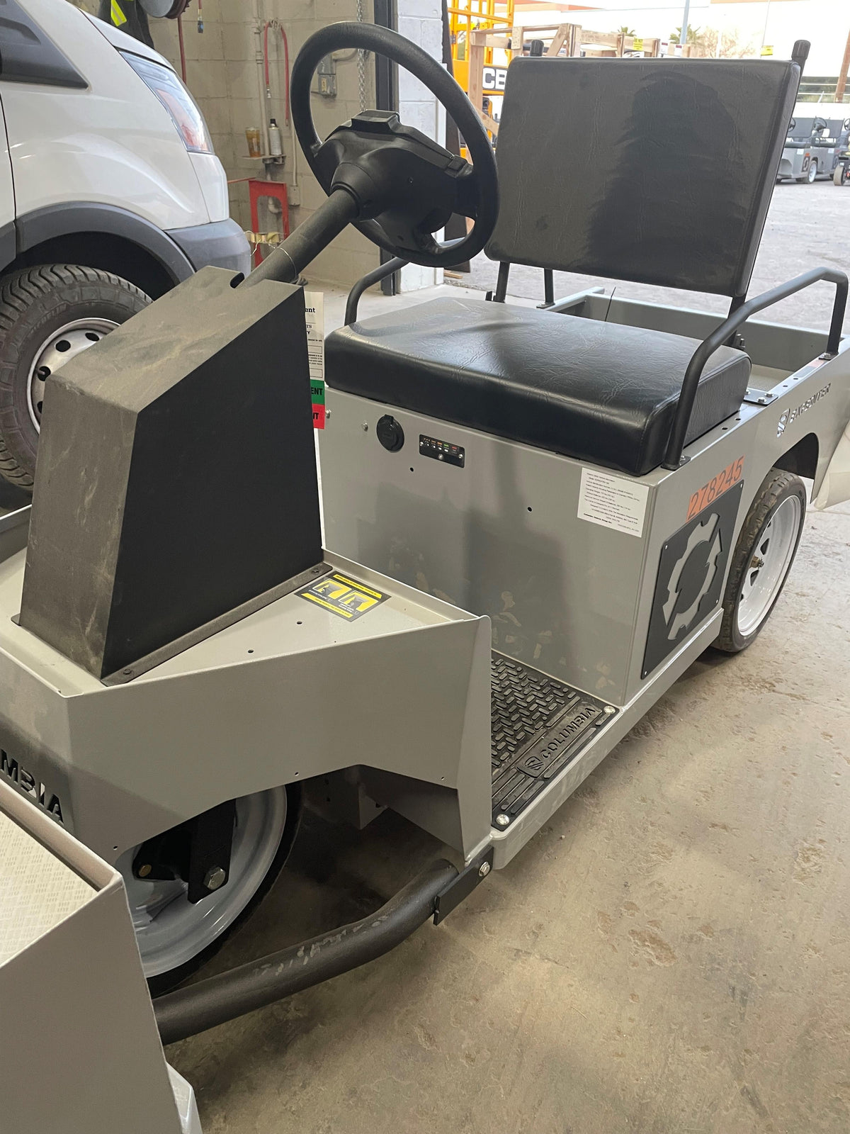 2022 COLUMBIA Expediter