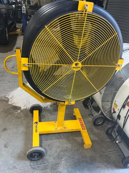 2022 BIG ASS FANS Yellow Jacket