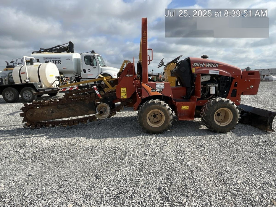 2022 DITCH WITCH RT45A