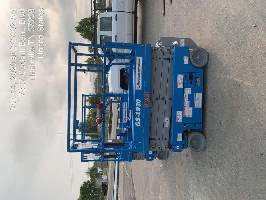 2020 Genie GS-1930 Solid Non Marking Tires, Beacon, Folding rails with half height swing gate