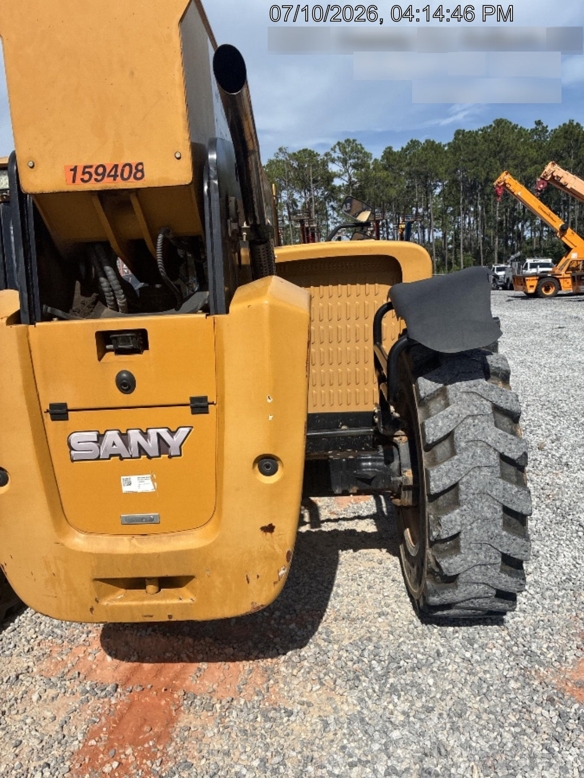 2021 SANY STH1056
