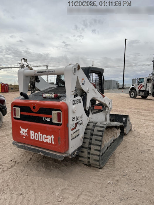 2021 BOBCAT T740
