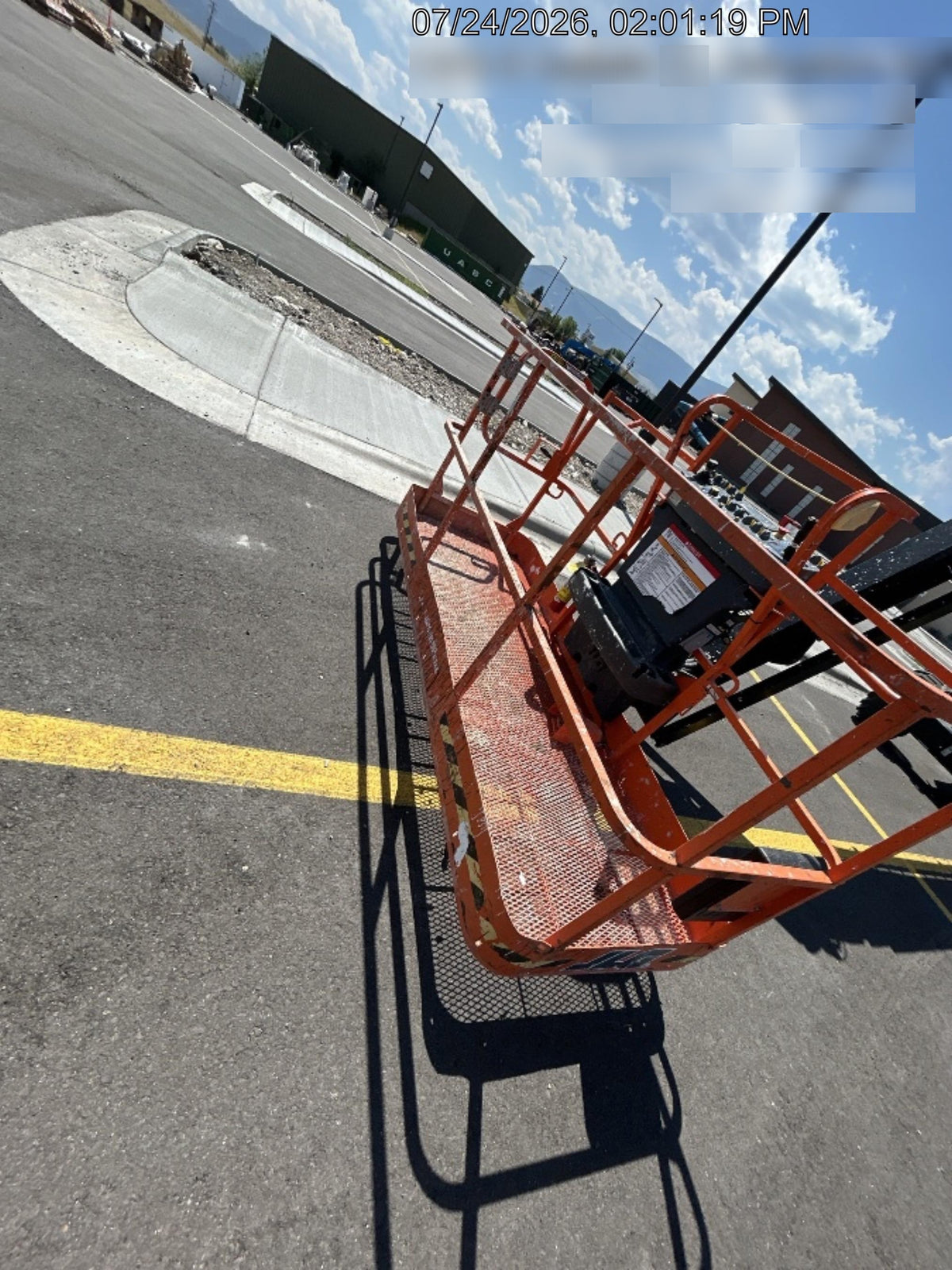 2023 JLG 660SJ