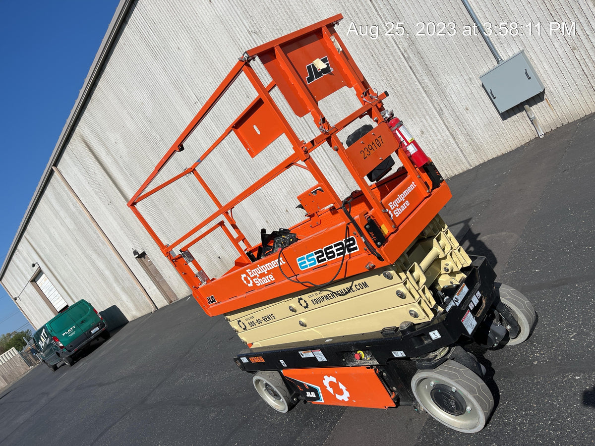 2022 JLG ES2632