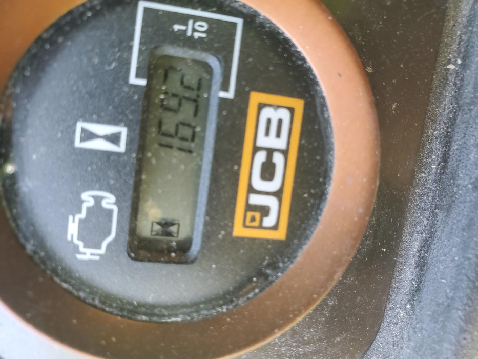 2019 JCB 509-42 Cab/Heat/Air, 74 HP, Solid Tires, STD Worklight, Beacon, Aux Hydraulics, Lifting Eye, Back up Alarm w/66" Carriage/60" Forks