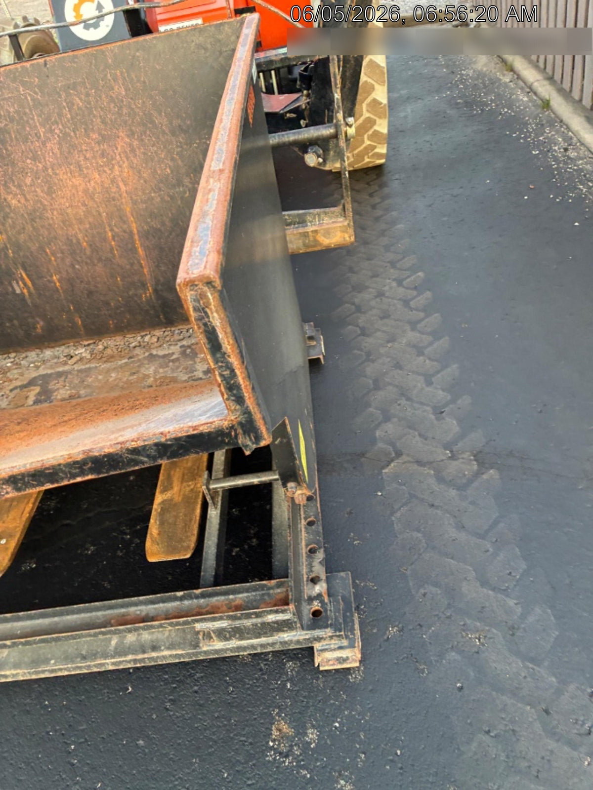 2025 STAR INDUSTRIES M-1820 - Self-Dump Hopper