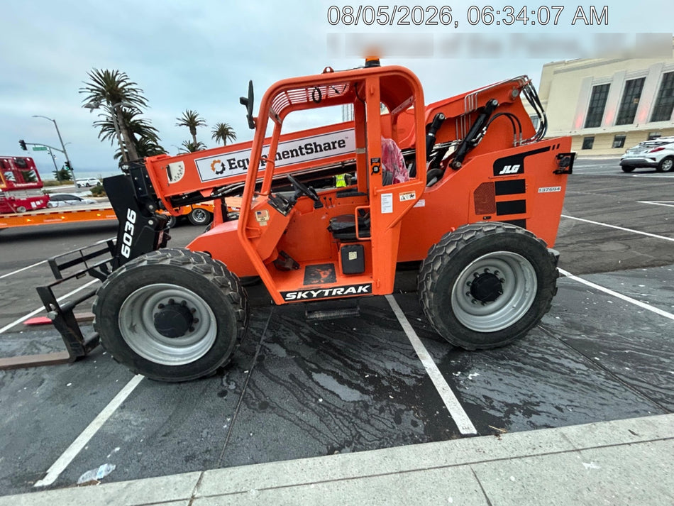 2021 JLG 6036
