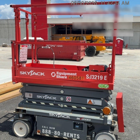 2024 Skyjack SJ3219 Electric Drive, Sld NM Tires, DBcns, RFRails, Power to Platform, T3 + Access Control