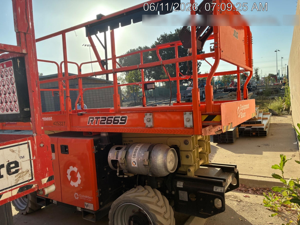 2024 JLG RT2669