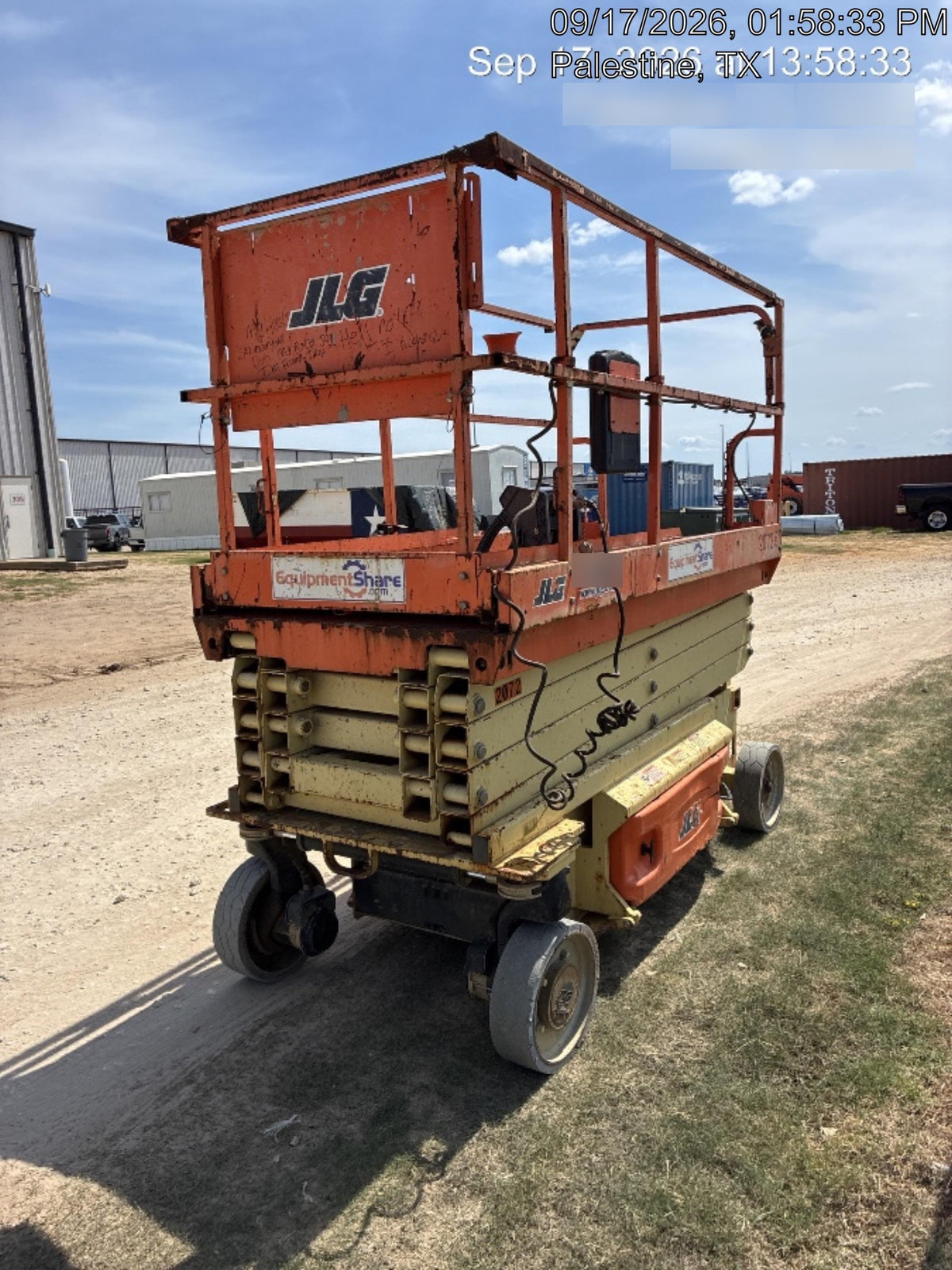 2016 JLG 3246ES