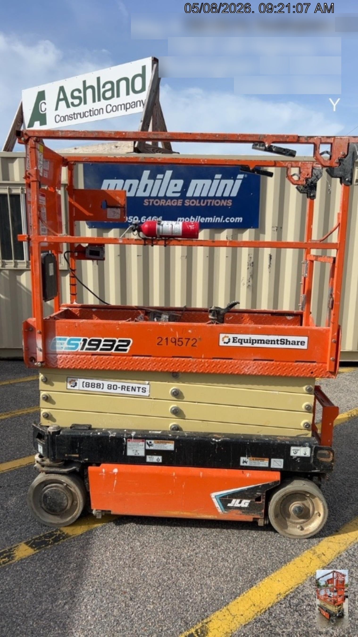 2022 JLG ES1932