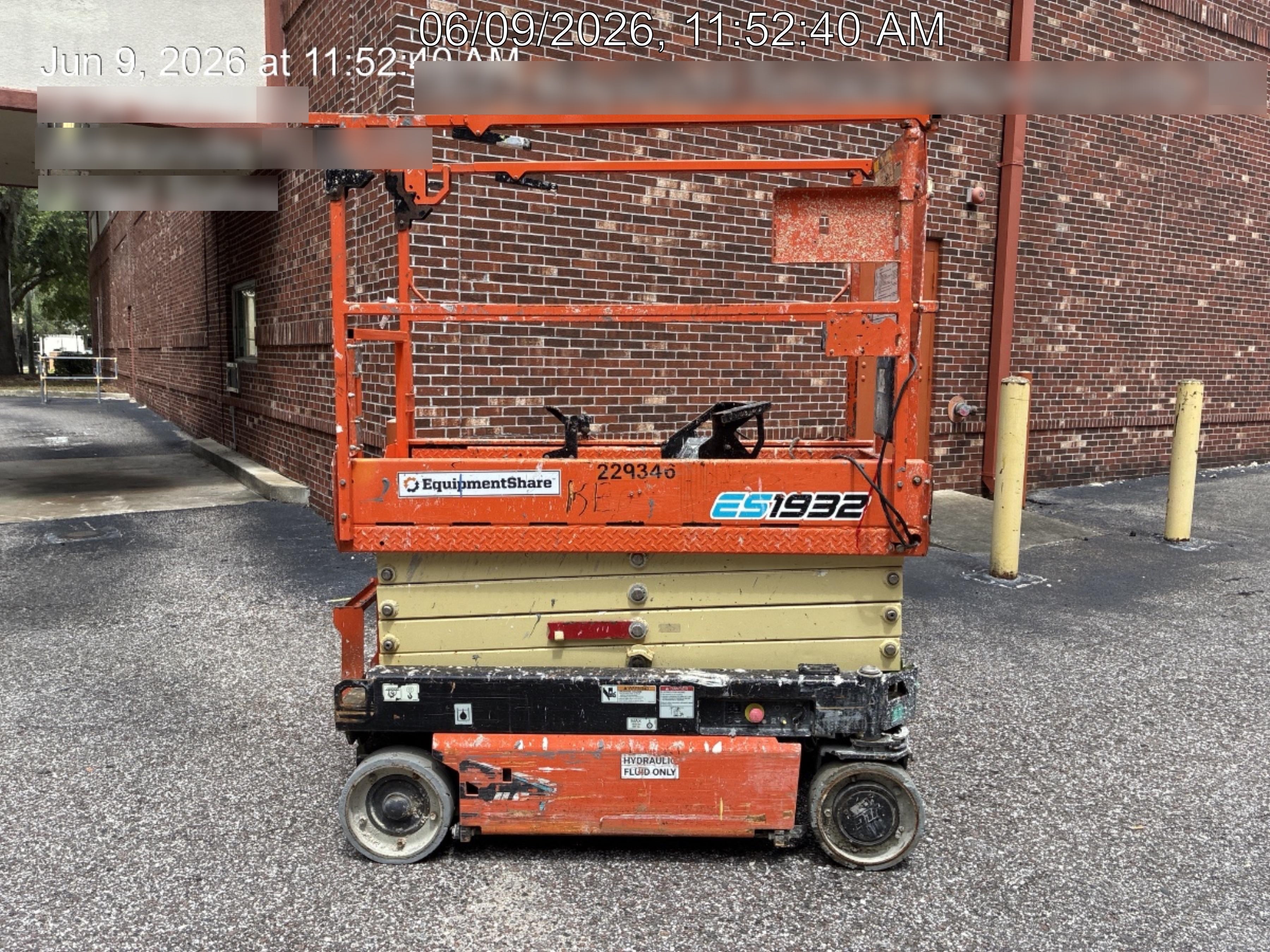 2022 JLG ES1932