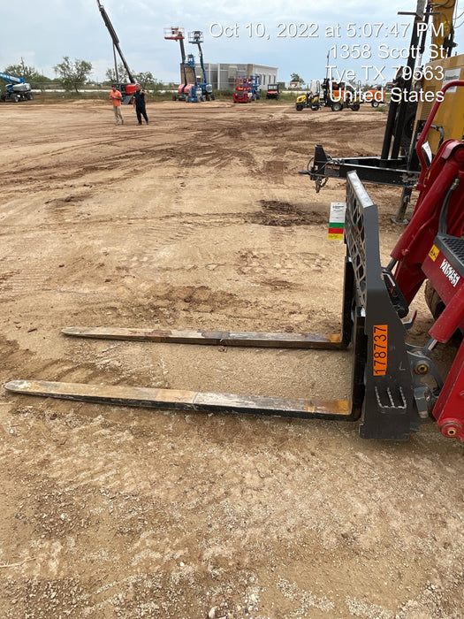 2021 PALADIN 48" Pallet Forks - Paladin