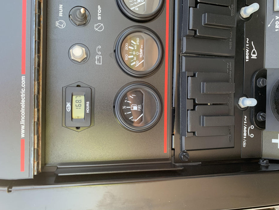 2019 Lincoln Electric Vantage 322 Ready-Pak 3, Two Wheel Trailer, Fender and Light Kit, Cable Rack