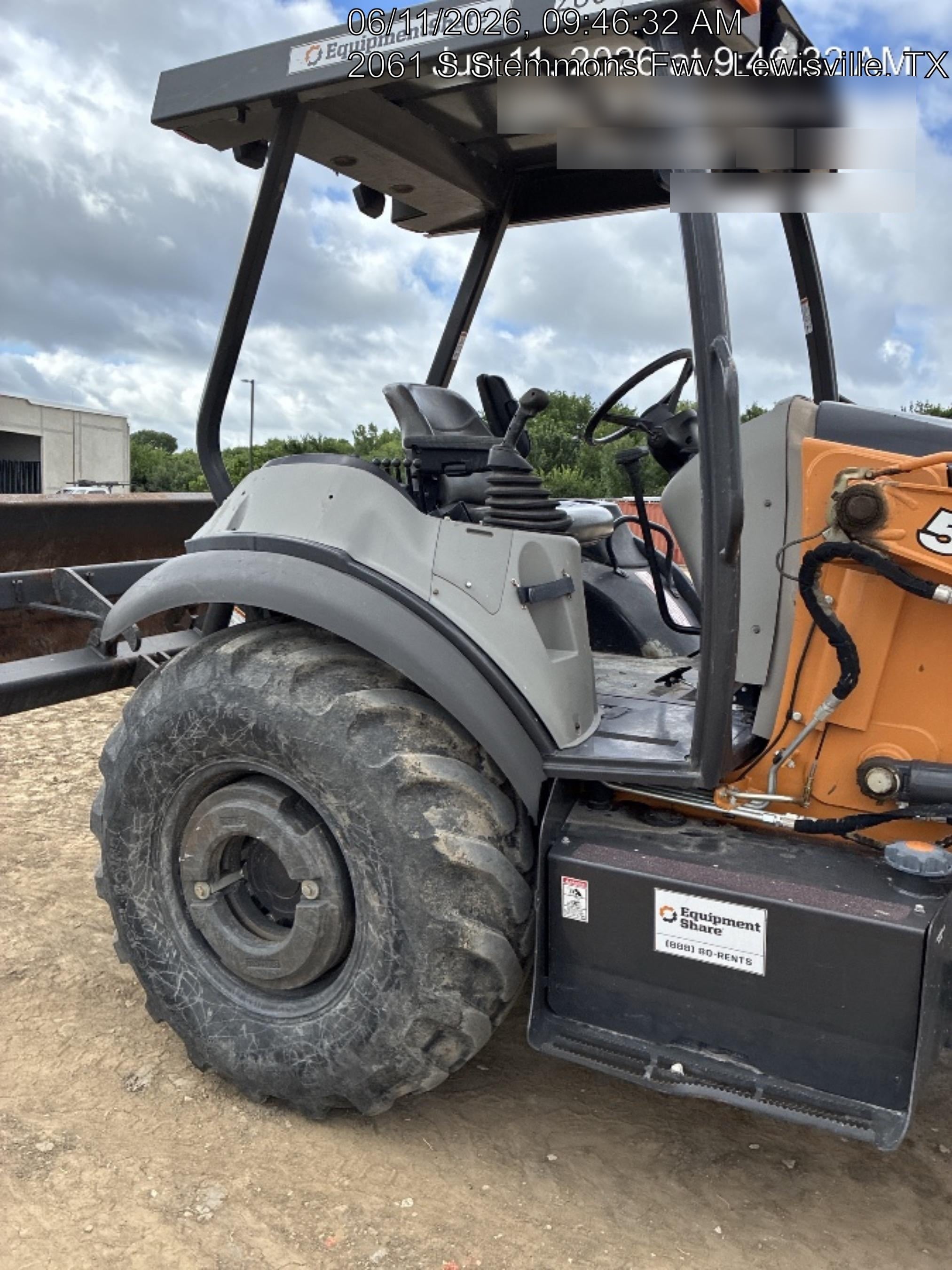 2023 CASE 570N EP