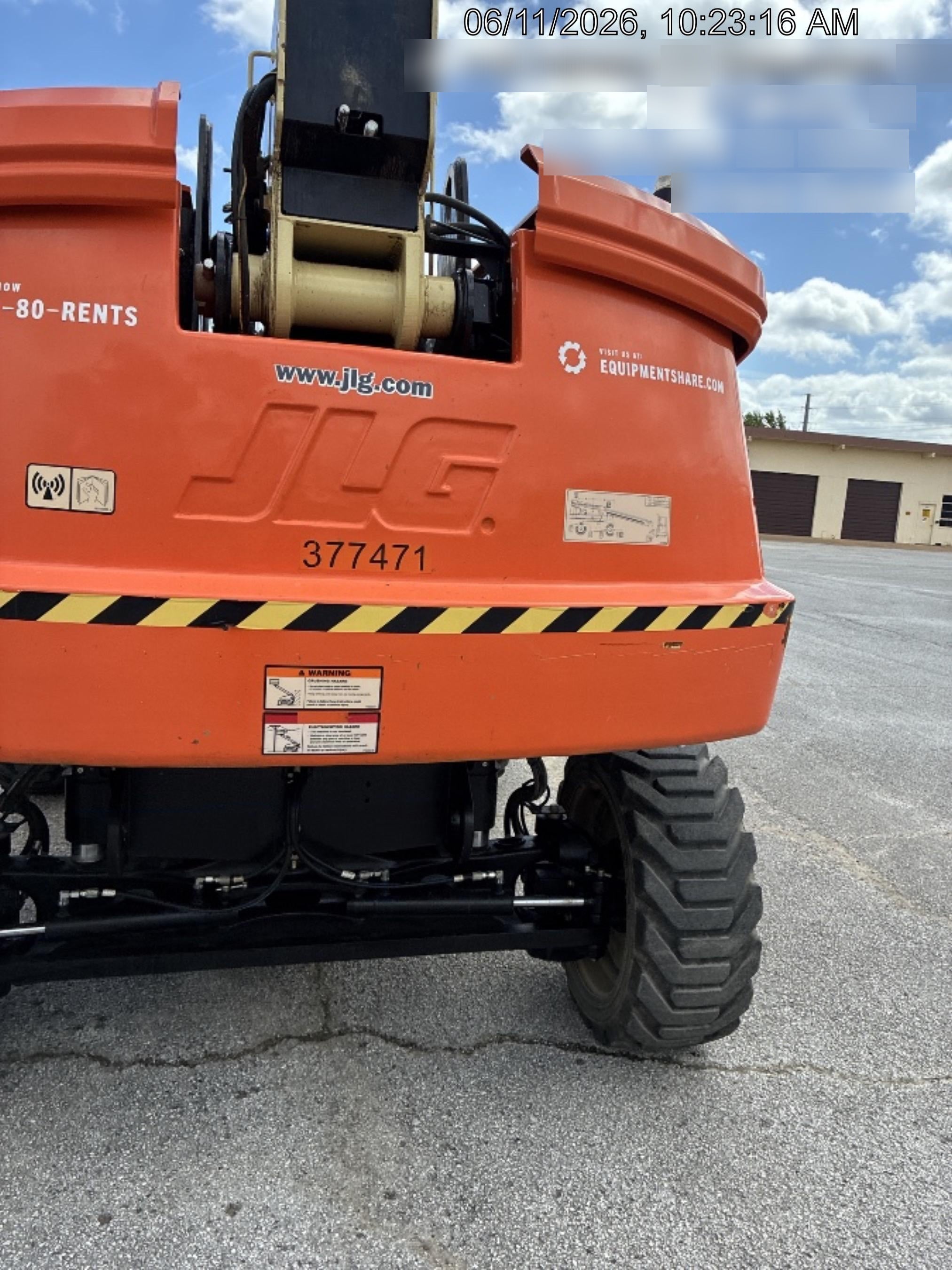2023 JLG 660SJ