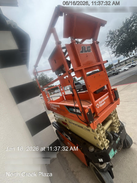 2025 JLG ES1932