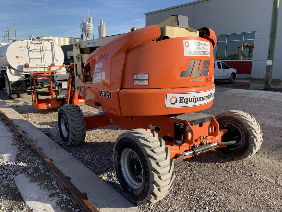 2019 JLG 450AJ