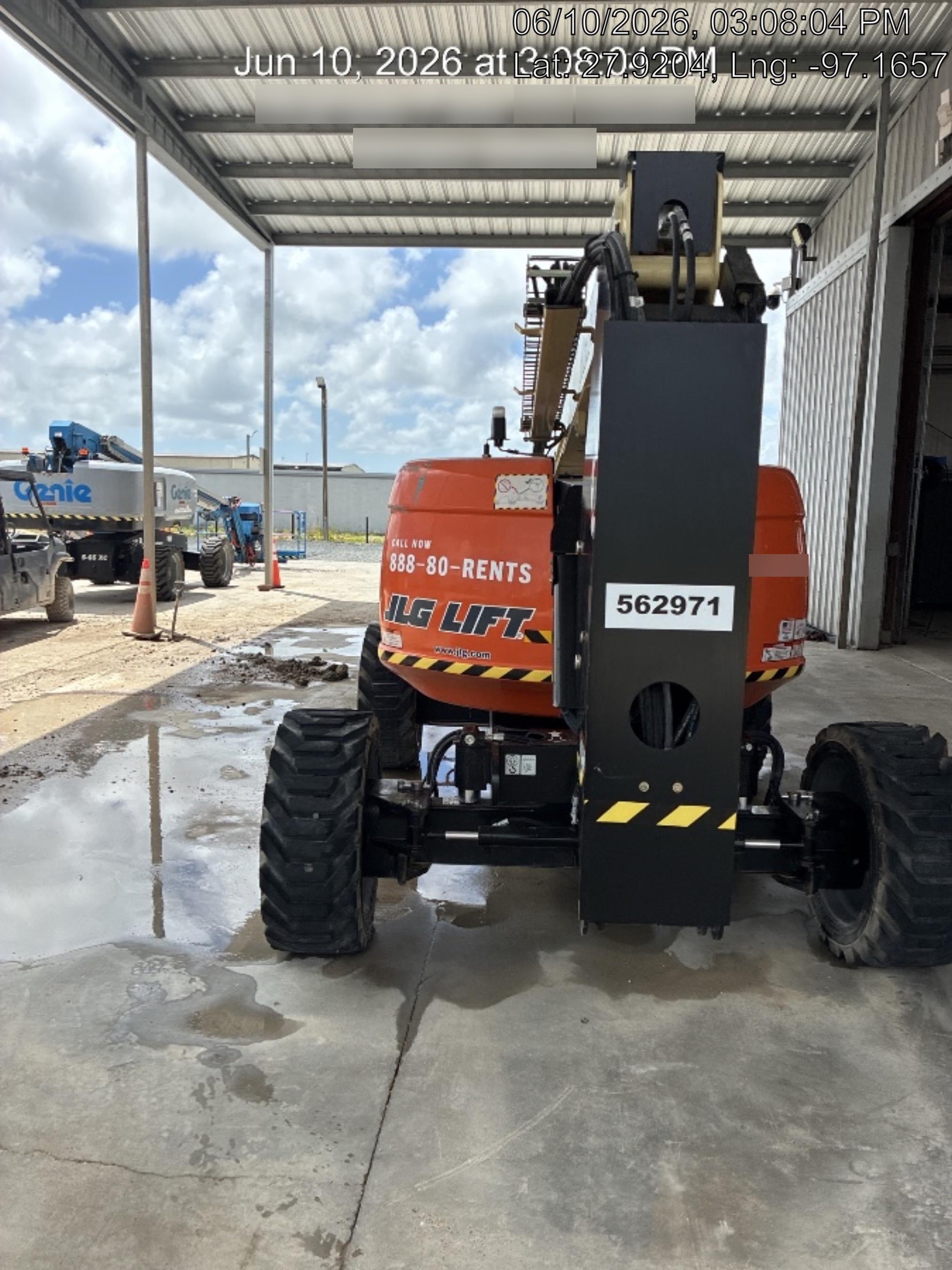 2025 JLG 600AJ