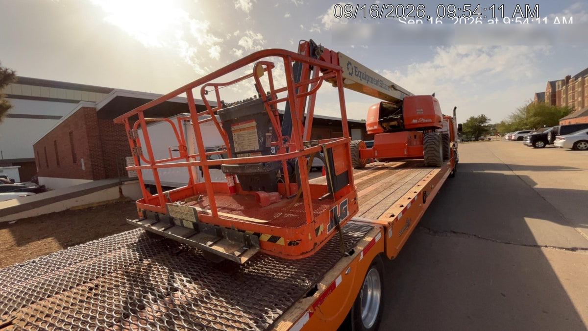 2022 JLG 660SJ