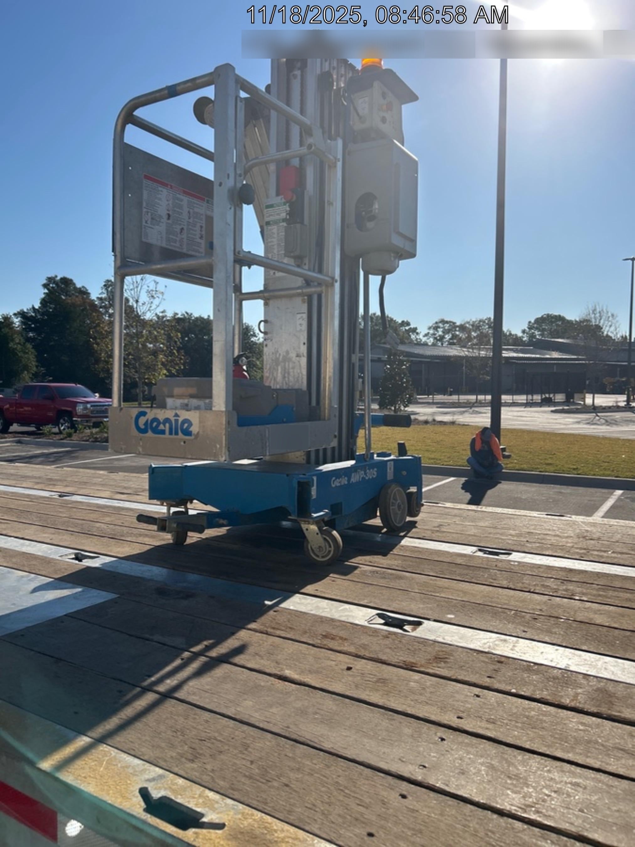 2020 GENIE AWP-30S