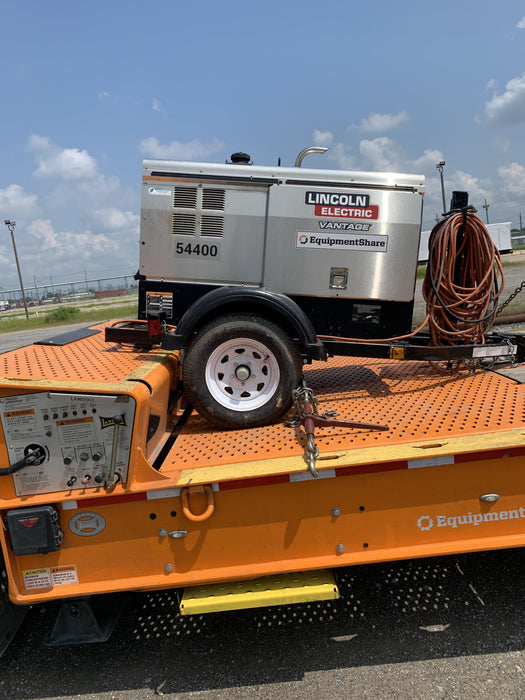 2019 Lincoln Electric Vantage 322 Welder Ready-Pak 3, Two wheel trailer, Fender and Light kit, Cable Rack