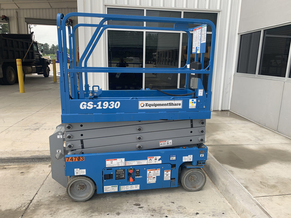 2020 Genie GS-1930 Fixed rails with chain entry gate - Pre A92.20