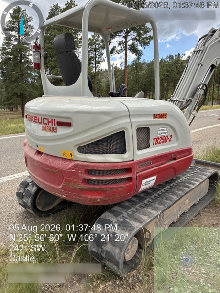 2023 TAKEUCHI TB250-2R
