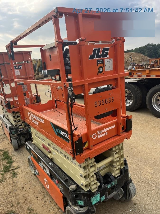 2025 JLG ES1932