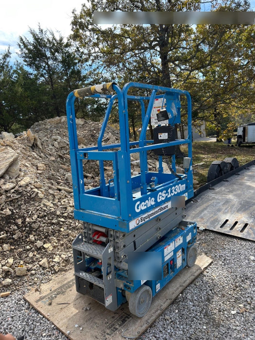 2021 GENIE GS-1330m