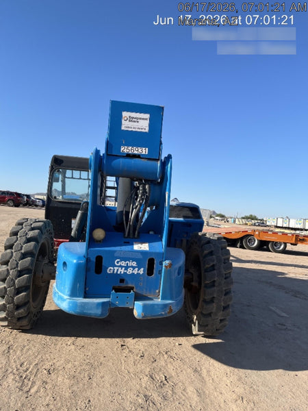 2022 GENIE GTH-844