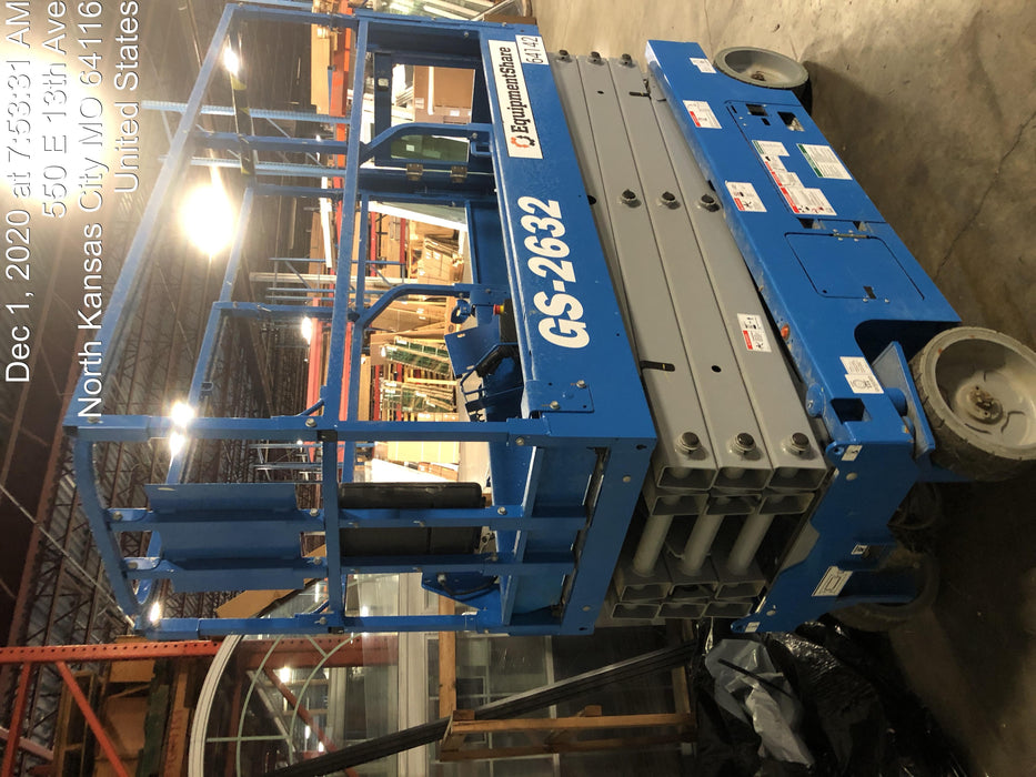 2020 Genie GS-2632 Standard, Folding half height swing gate