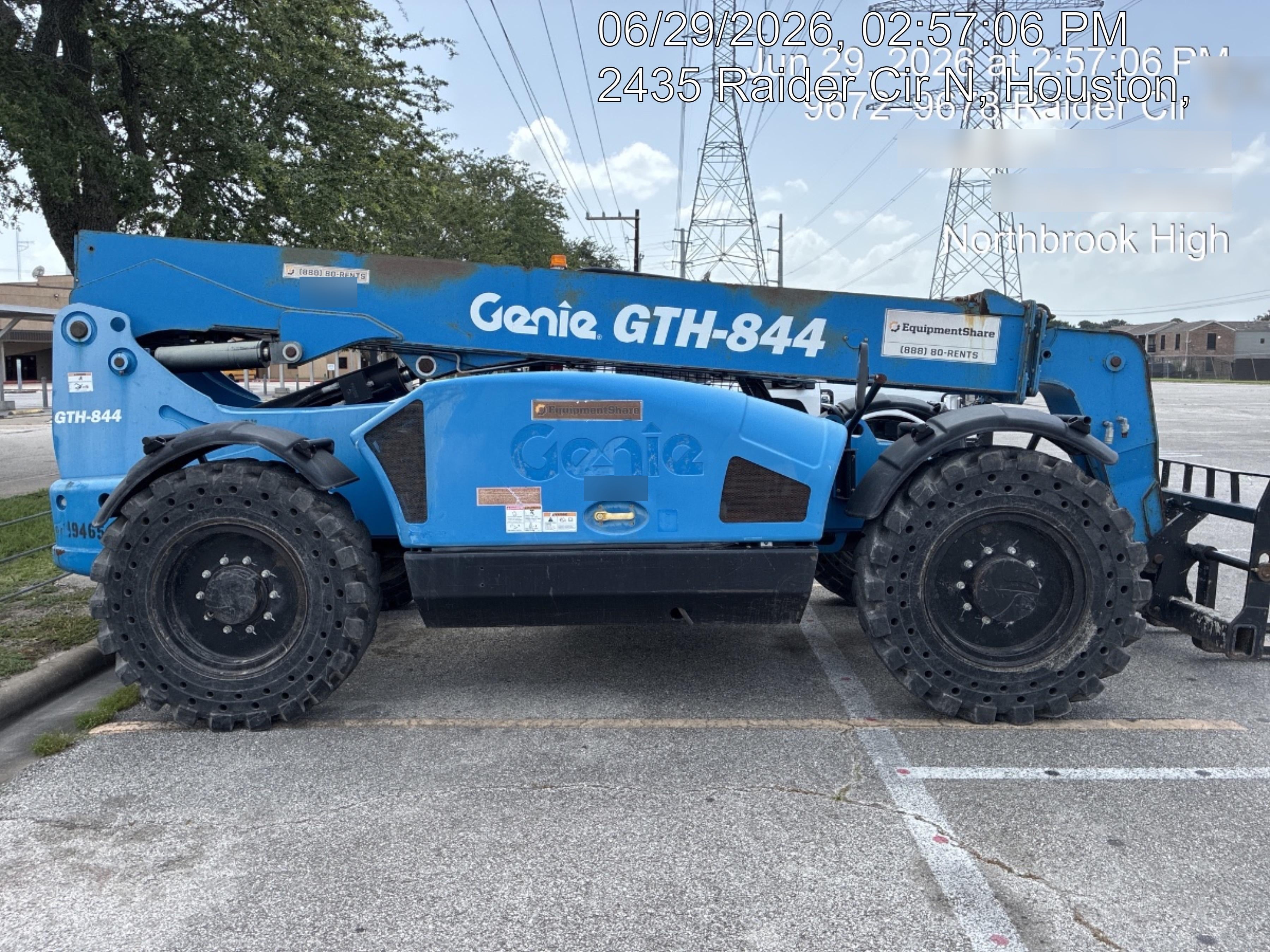 2018 Genie GTH-844 Genie GTH-844 w/ROPS, Work Lights, Solid Tires, RH Cab Mesh, Beacon, 60" Carriage and Forks