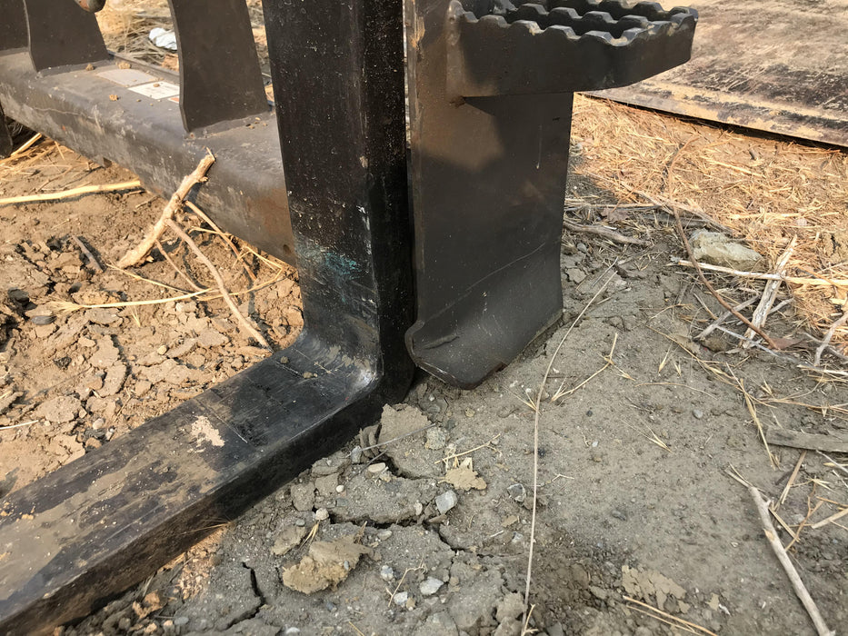 2019 PALADIN 48" Pallet Forks - Paladin