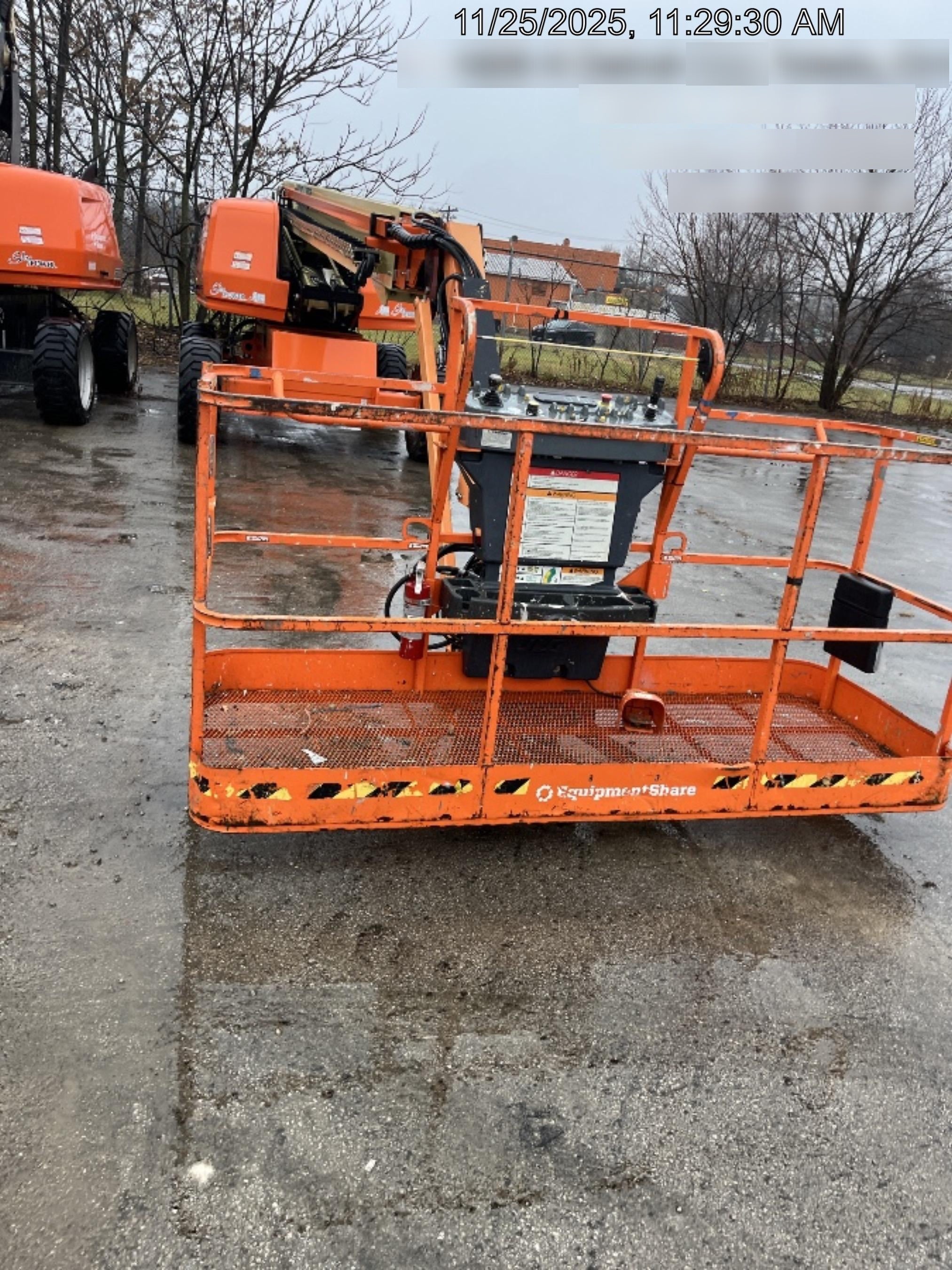 2022 JLG 660SJ