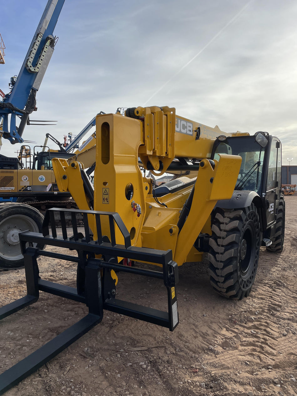 2025 JCB 512-56