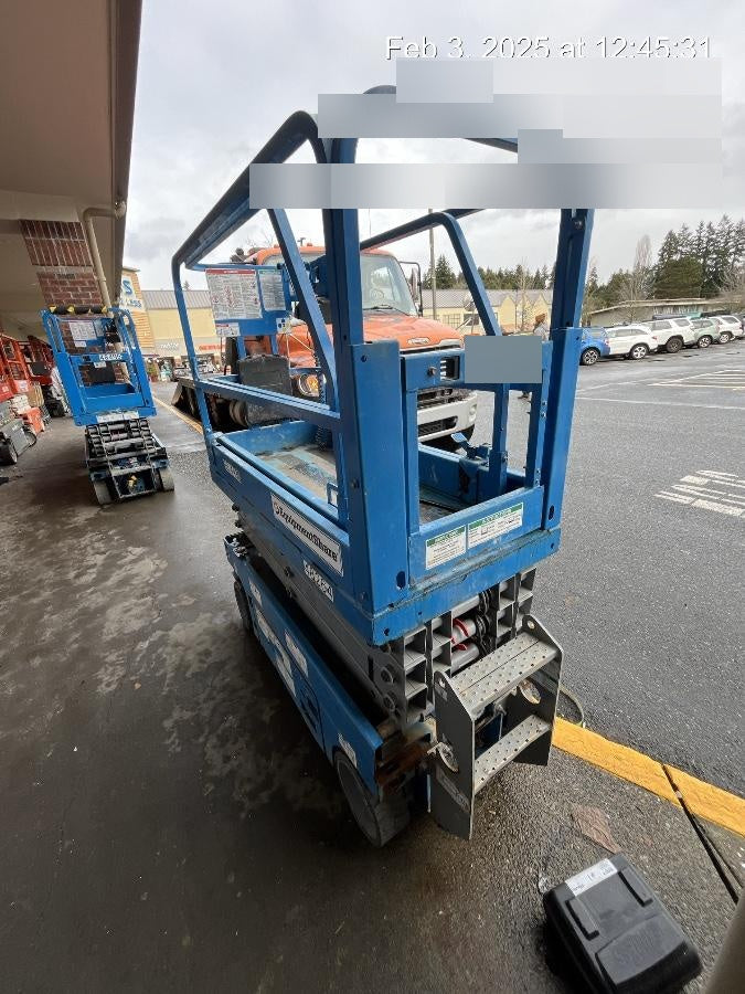 2019 Genie GS-1930 Half Height Swing Gate, 800W Inverter