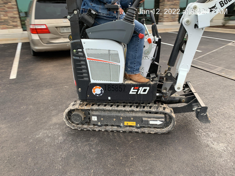 2021 BOBCAT E10