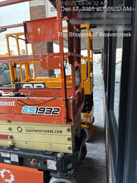 2022 JLG ES1932