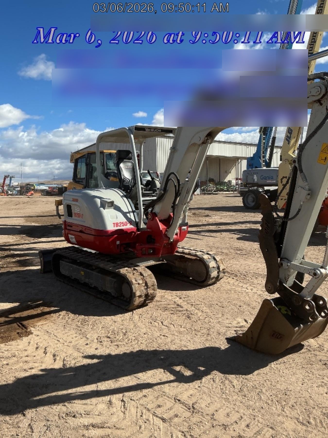 2023 TAKEUCHI TB250-2R