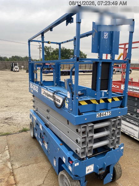2023 GENIE GS-2632
