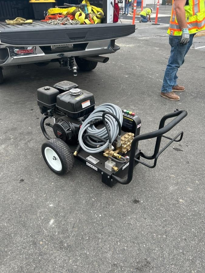 2024 MI-T-M CW-3504-5MGH