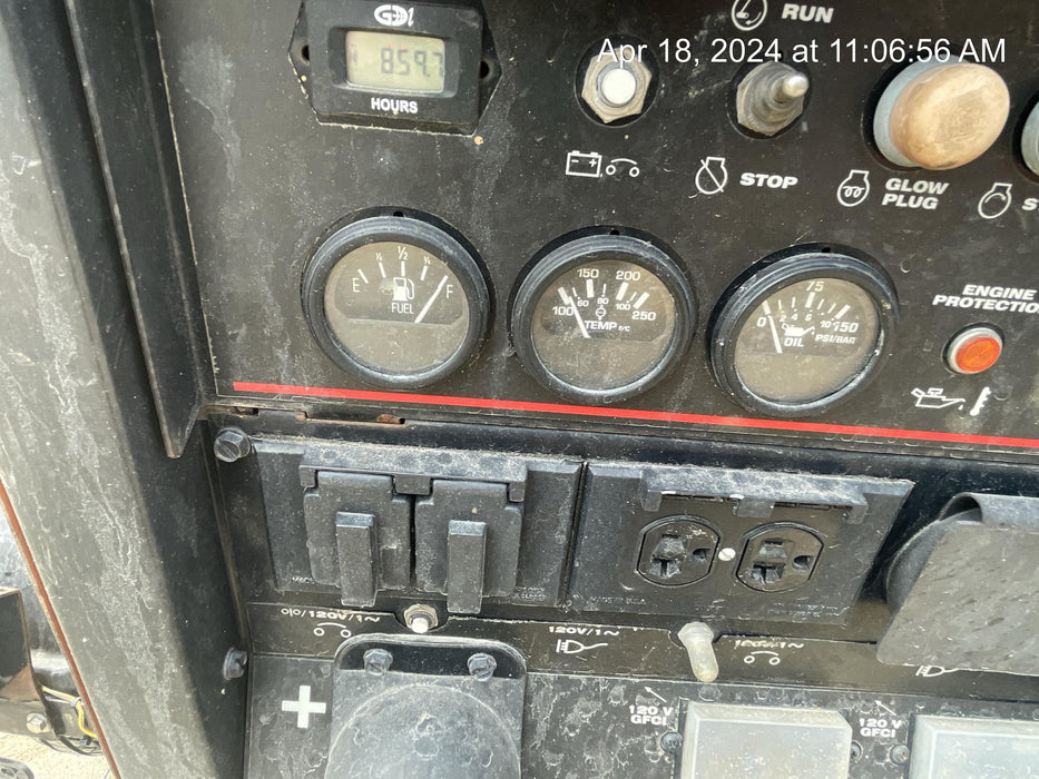 2021 Lincoln Electric Vantage 322 Vantage 322 Ready Pak 3 w/ Decals, ORANGE (includes trailer, cable rack, fender light kit) NO Telematics