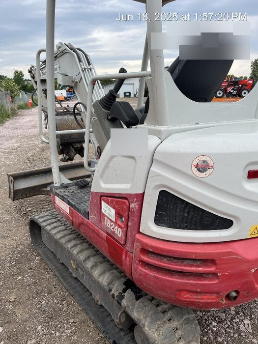 2019 TAKEUCHI TB240