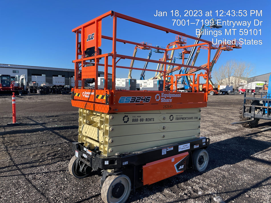 2022 JLG ES3246