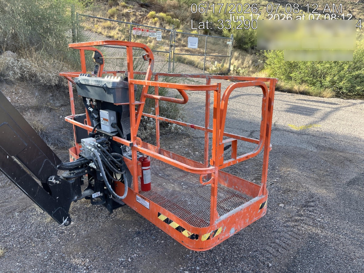 2025 JLG 660SJ