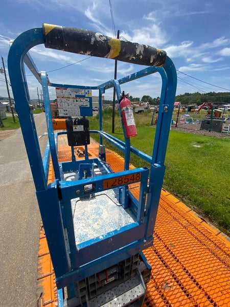 2021 GENIE GS-1330m