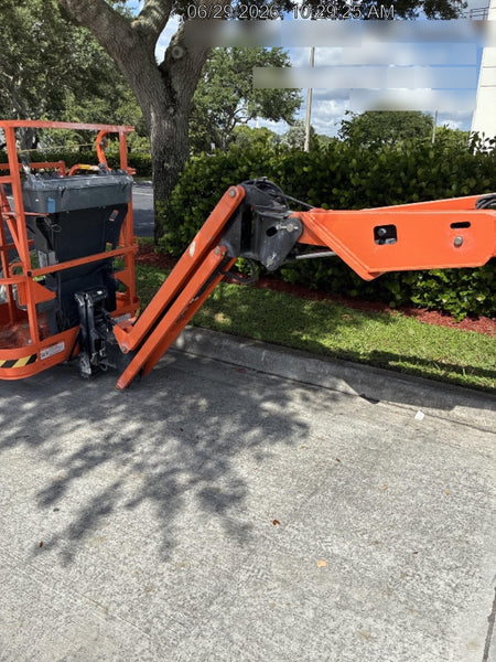 2021 JLG E400AJP Narrow